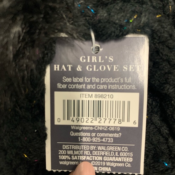 NWT WEST LOOP GIRLS HAT & GLOVES SET - Picture 6 of 6